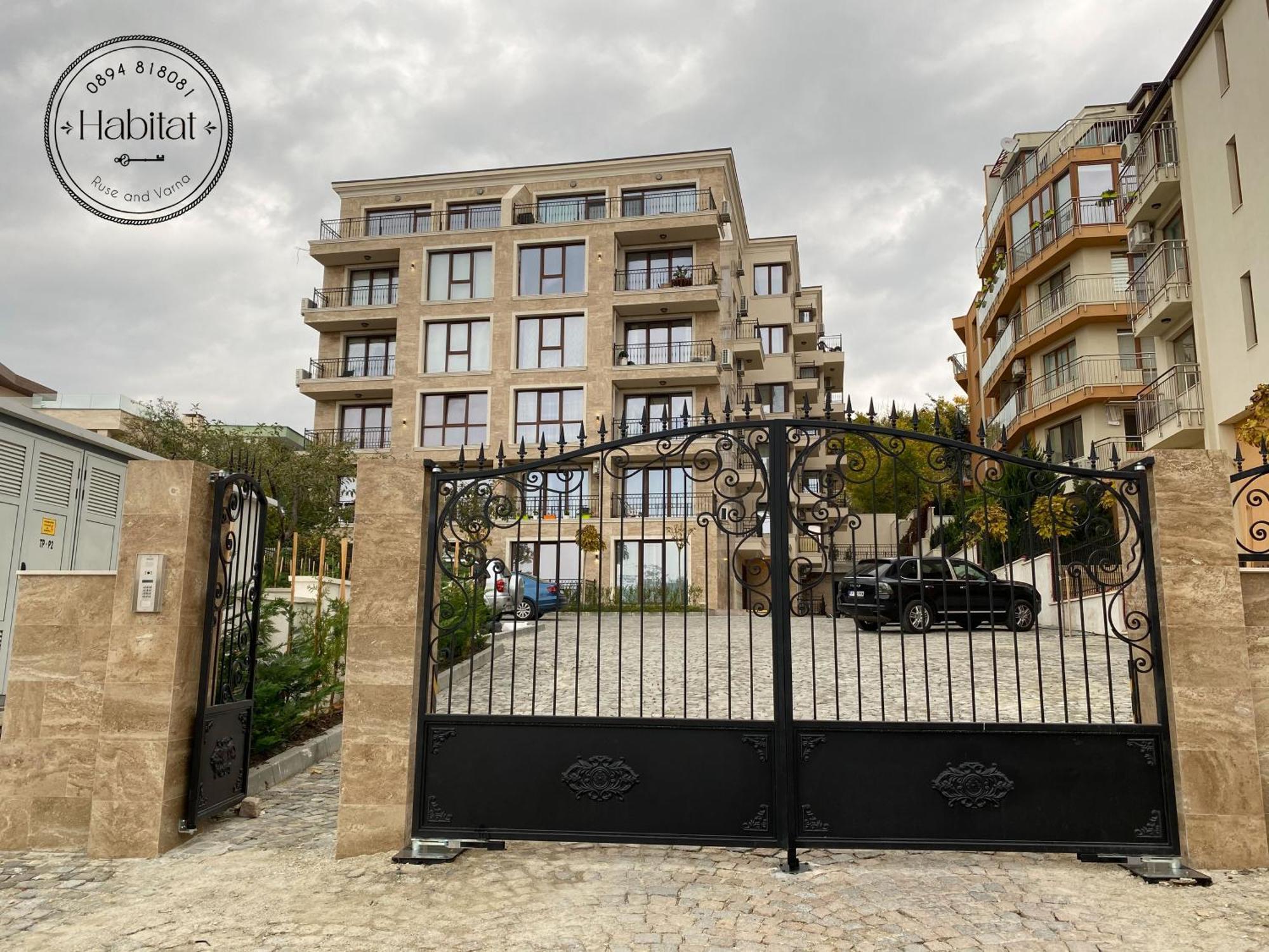 Habitat Sea View Apartment Варна Екстер'єр фото